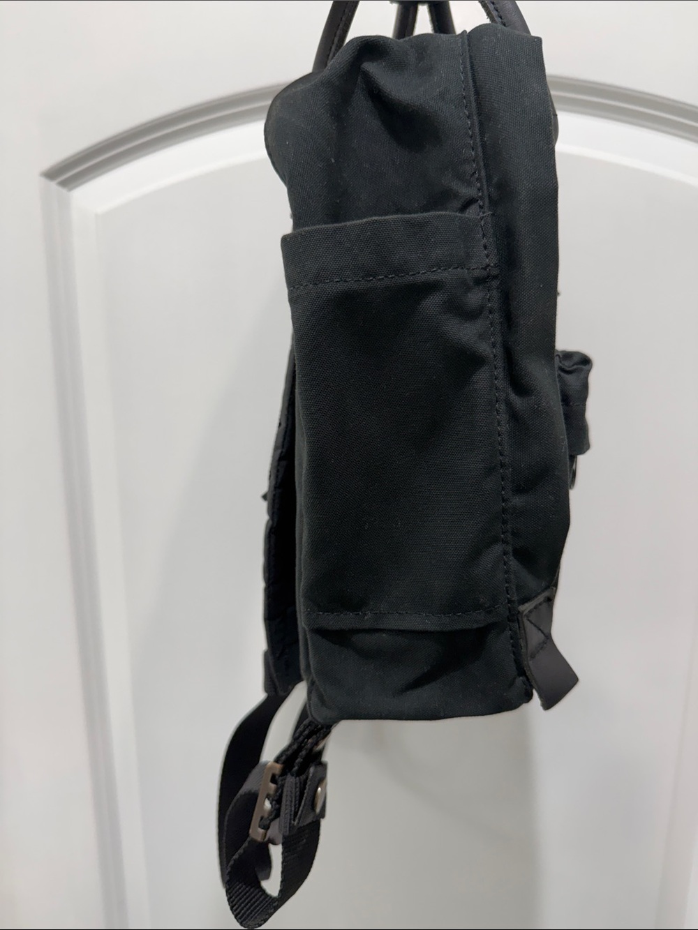 Fjallraven Kanken No. 2 Black Mini Compact Canvas Backpack - Picture 4 of 10